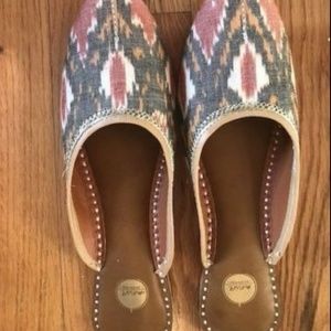 Indian Ikat cotton/leather canvas mules flats 9-10